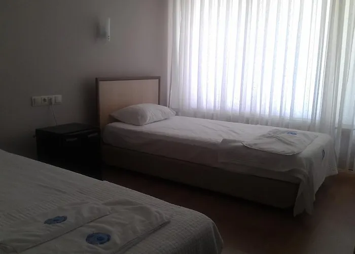 Ogretmen Evi * Bergama