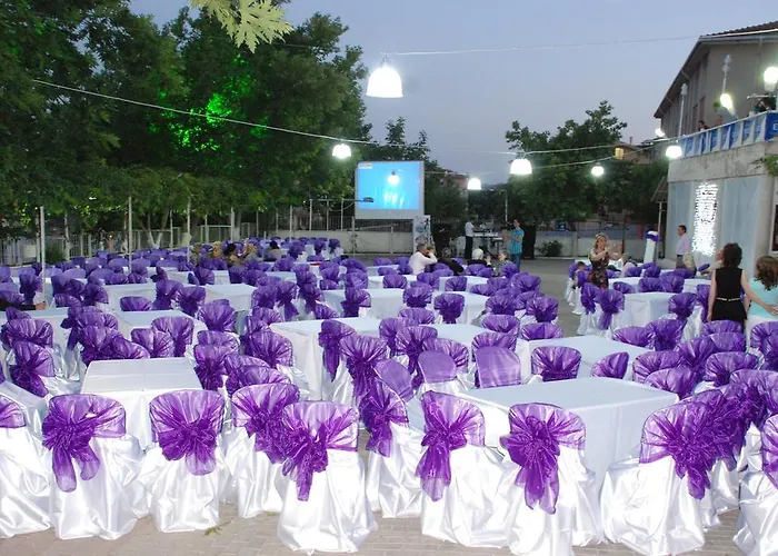 Ogretmen Evi Hotel Bergama