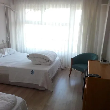 Ogretmen Evi 베르가마