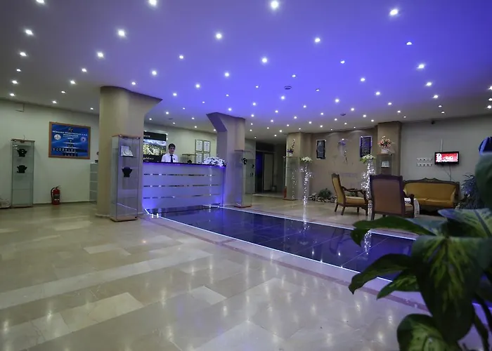 Hotell Ogretmen Evi *